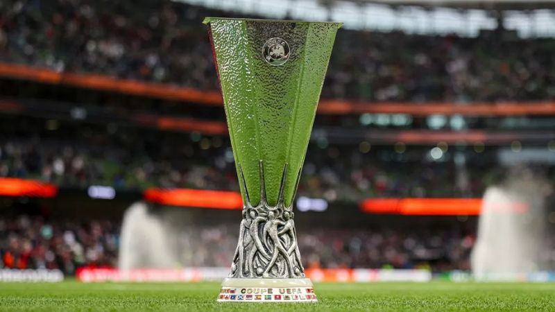 Chiếc cúp vô địch Cúp C2 châu Âu (UEFA Europa League)